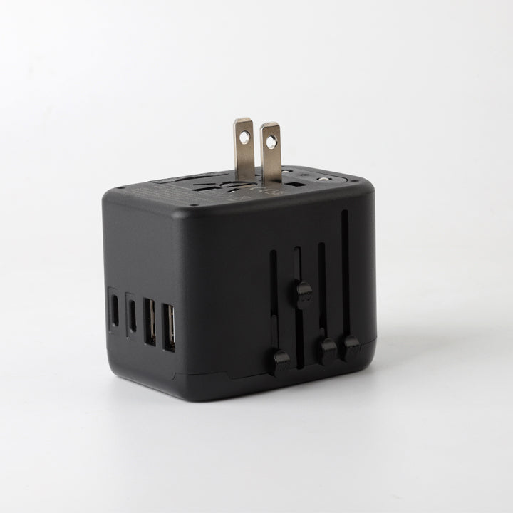 15W Universal Travel Adaptor with 2 USB and 2 Type-C ports